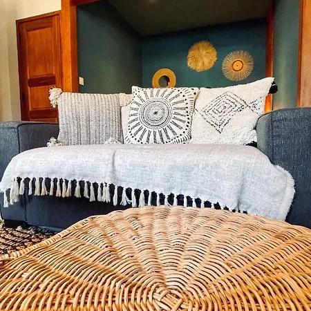 Appartement Au Bord De L'eau Climatisé Avec Terrasse Et Vue à 40m De La Cassis