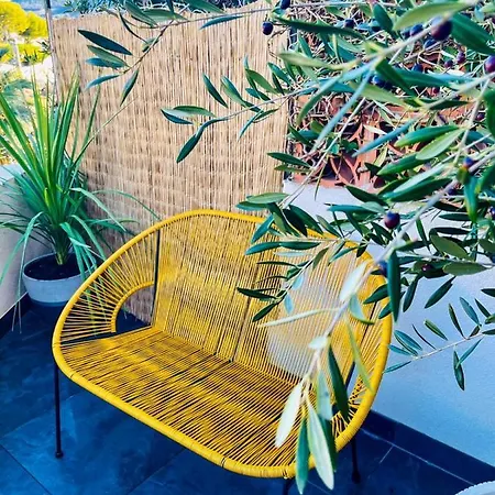 Apartmán Au Bord De L'eau Climatise Avec Terrasse Et Vue A 40m De La